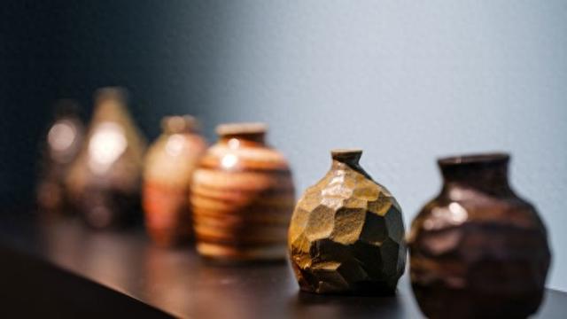 当建水红土遇上淡水陶泥，一场窑火中的艺术盛宴启幕，上海虹口，见证云南建水与中国台湾淡水陶艺的文化交融