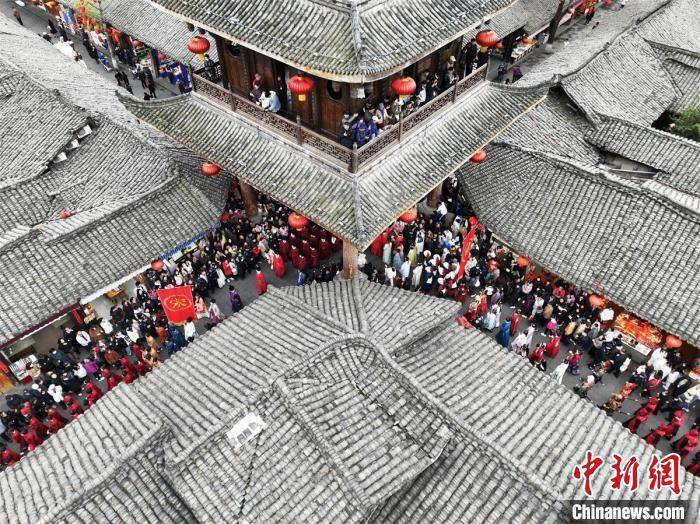 汉服纪助力，阆中向世界古城旅游目的地迈进 阆中汉服纪燃情开启，引领国潮文旅新风尚