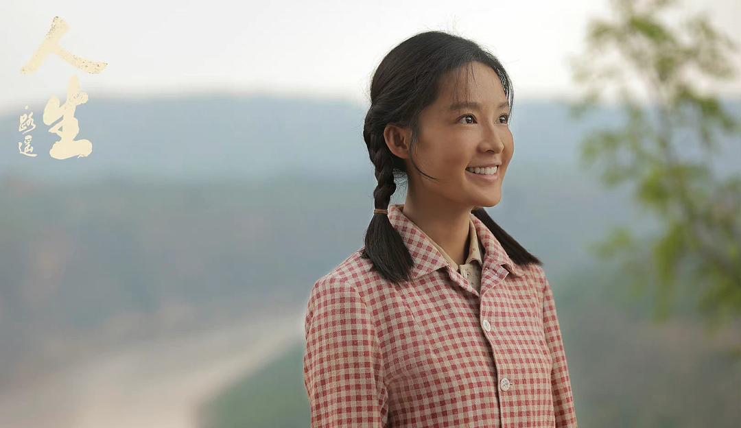 白鹿李沁年代剧翻车，体验生活才是王道？，青年演员闯年代剧，靠化妆扮丑难掩演技短板！