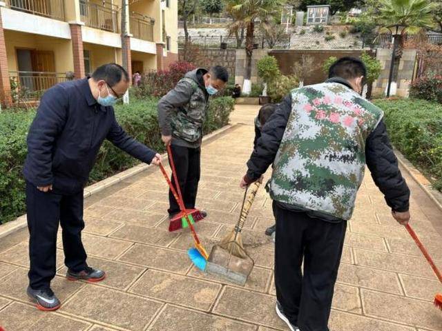 “新”火相传，富民多部门为敬老院老人献关爱
