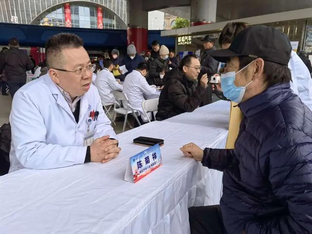 学雷锋纪念日：杨浦医联体义诊，专家免费送健康