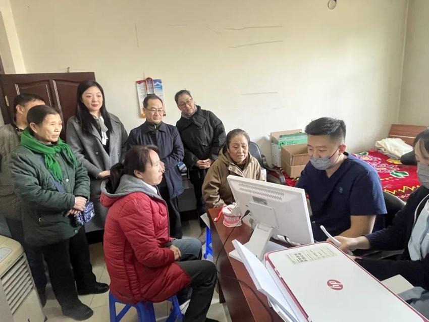 学雷锋纪念日：长春军休所的爱心之旅