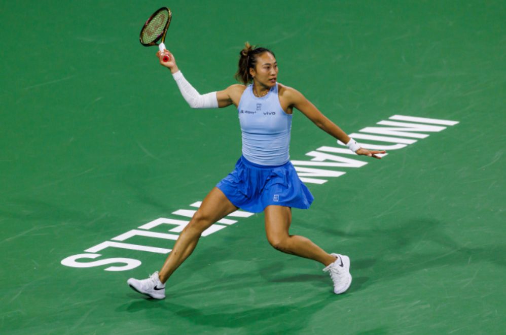 WTA1000：郑钦文连败，斯瓦泰克迈向卫冕之路 郑钦文不敌斯瓦泰克，连胜终结无缘四强