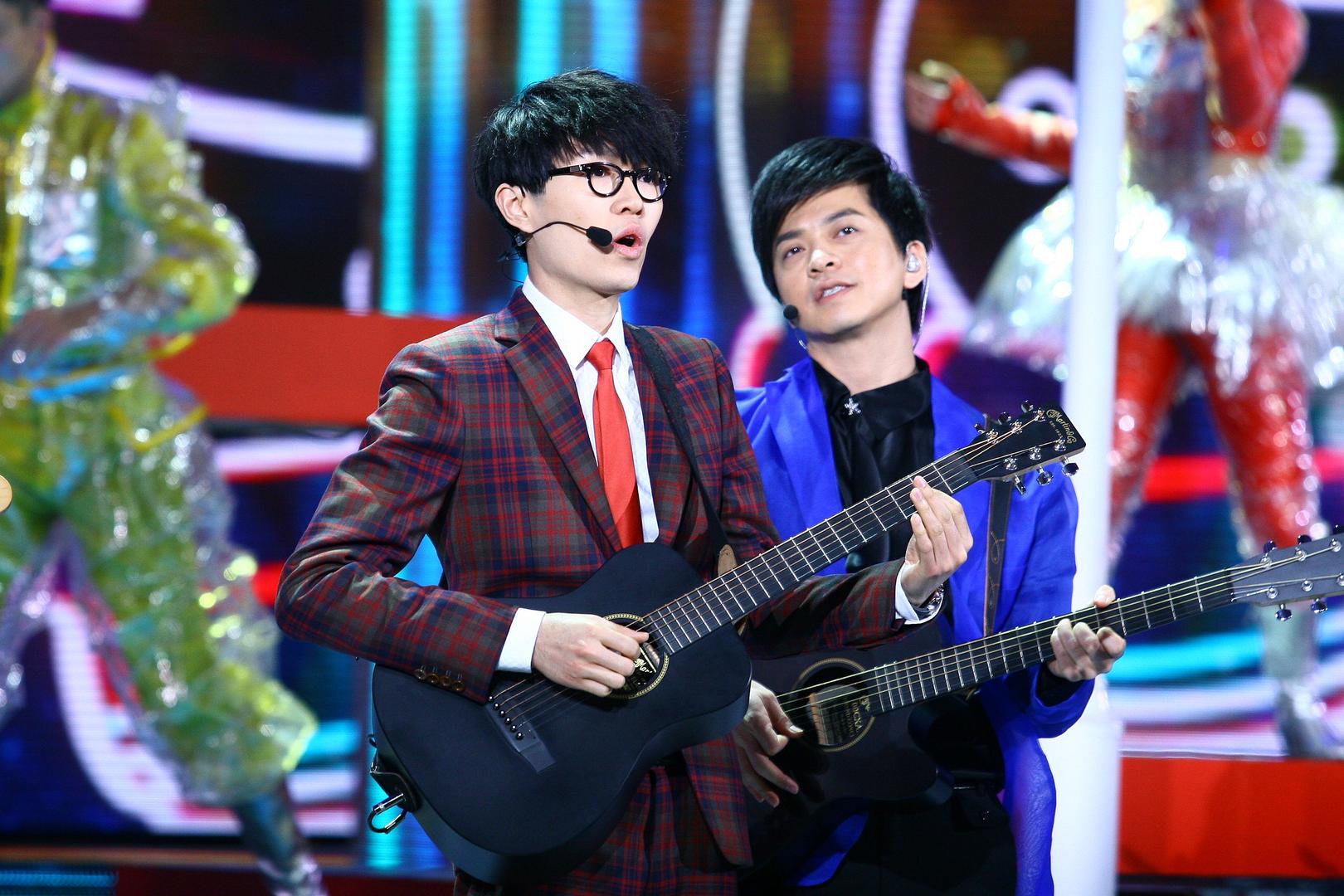 缅怀方大同：20年音乐征程的陨落之星，方大同因病去世：华语乐坛痛失英才