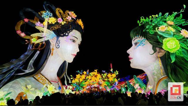 从平凡裁缝到国际舞台：自贡彩灯工匠的华丽转身