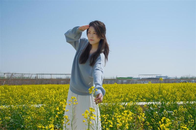 大泽湖：春天打翻颜料罐，油菜花海美如画 大泽湖油菜花开，奏响春天的金色乐章
