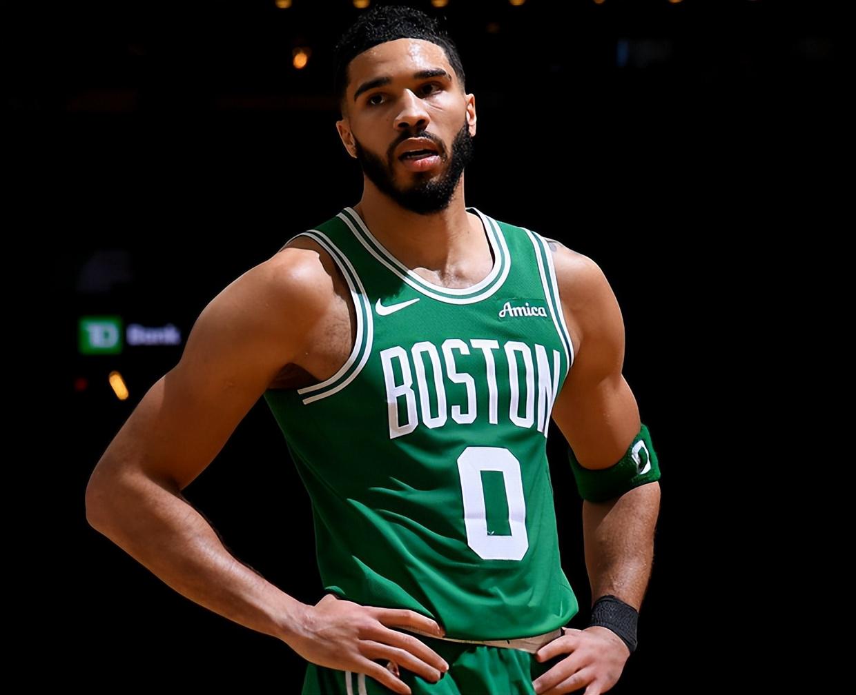 NBA 3月9日多场对决：库里闪耀，谁能与之争锋？