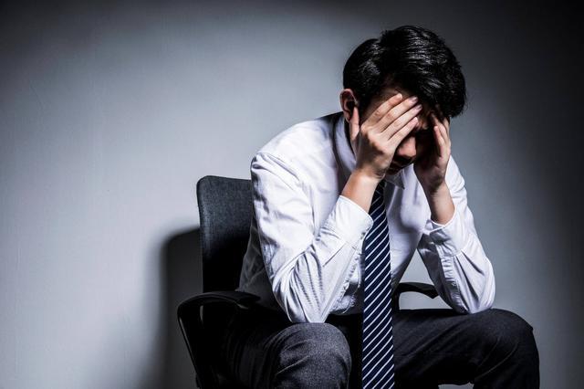 曾经的名校硕士，如今在深圳的求职苦旅，硕士失业：深圳求职路的迷茫与焦虑
