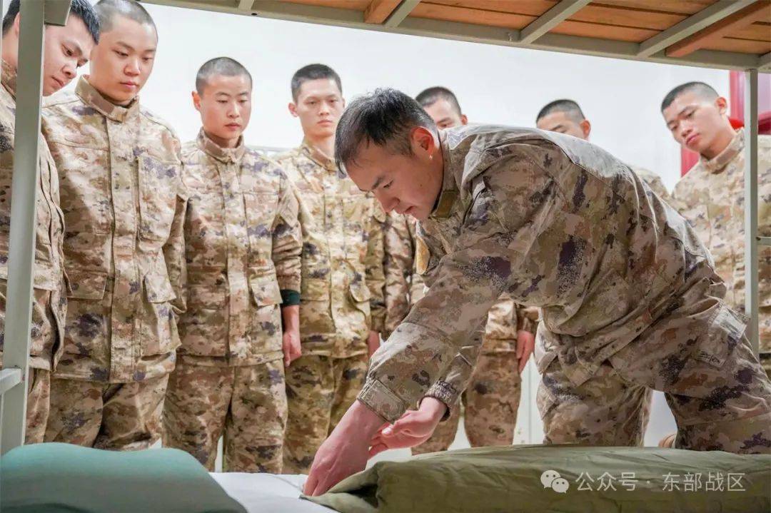 怀揣家国情怀，新兵踏入火热绿色方阵铸军魂