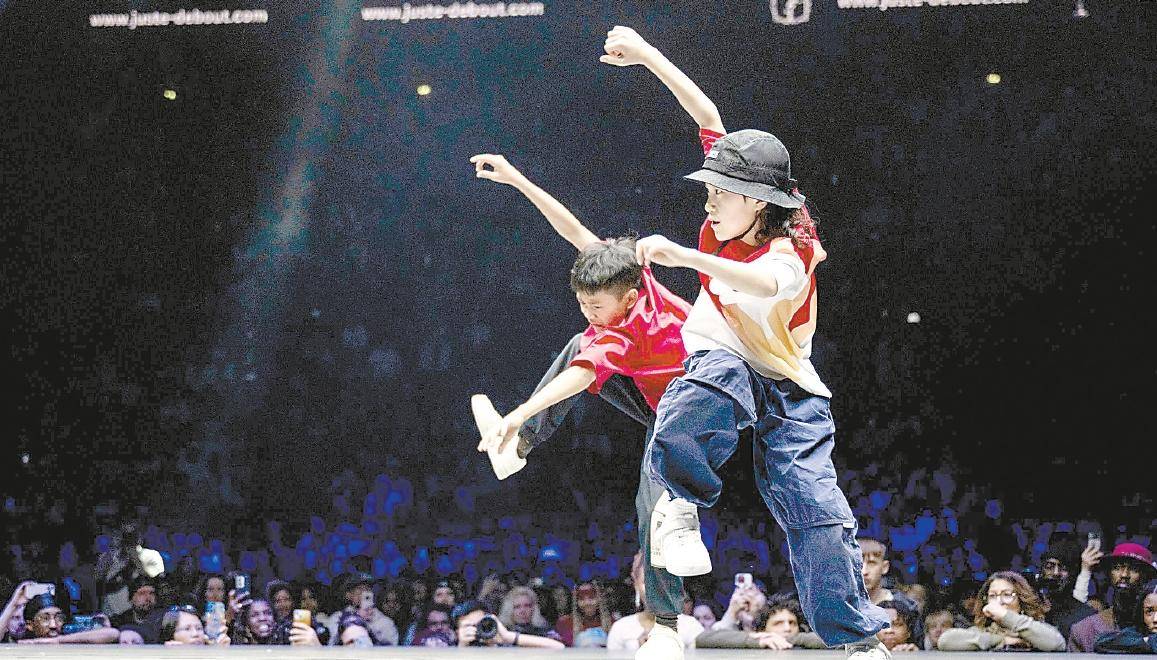 中国街舞少年巴黎赛场闪耀，中式风格惊艳世界 中法舞台上，中国街舞少年打出“中式必杀技”