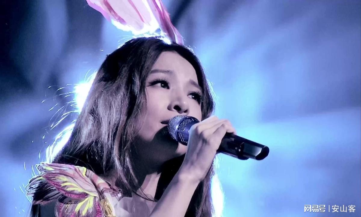 曾经的乐坛宠儿田馥甄，因不当言行自毁前程，田馥甄：背离原则，华语乐坛再难容她