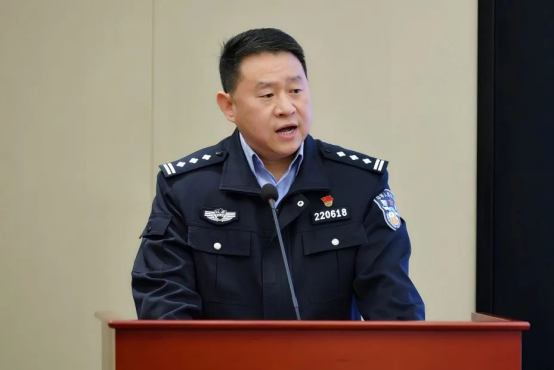 无锡多支部书记党课：展现公安精神风采