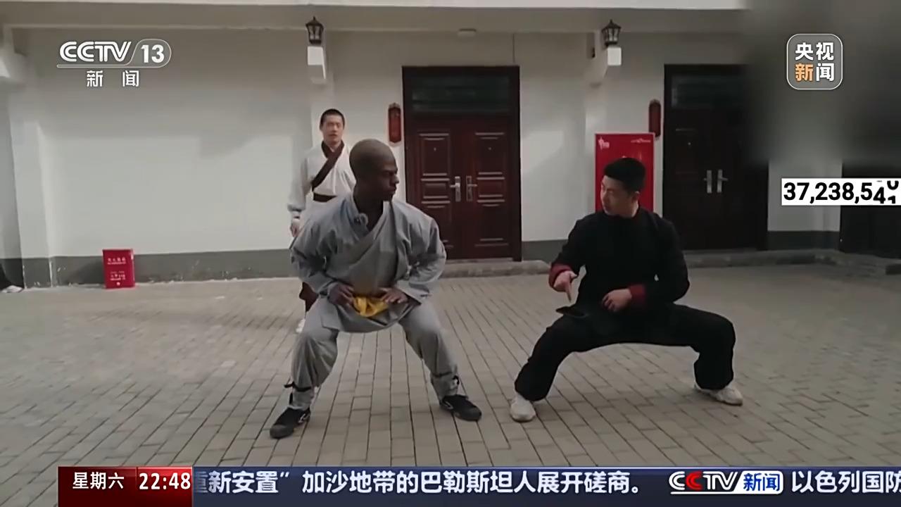 “甲亢哥”中国直播热，让世界看见真实中国！