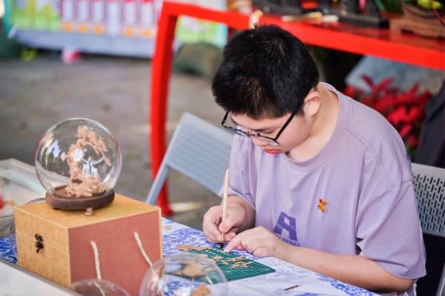 “流苏绽芳华”音乐节：非遗与艺术碰撞的盛宴，八校学子齐聚，福州流苏音乐节开启五育融合新篇