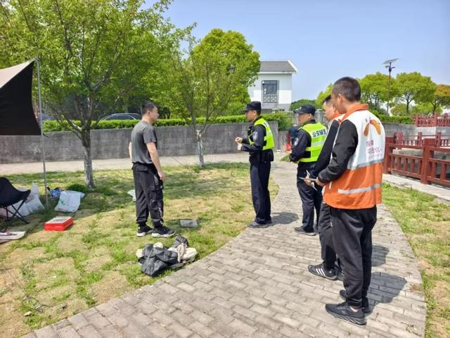 “平安合伙人”助力商榻社区清明假期旅游安全，清明假期，商榻社区“平安合伙人”守护游客安全