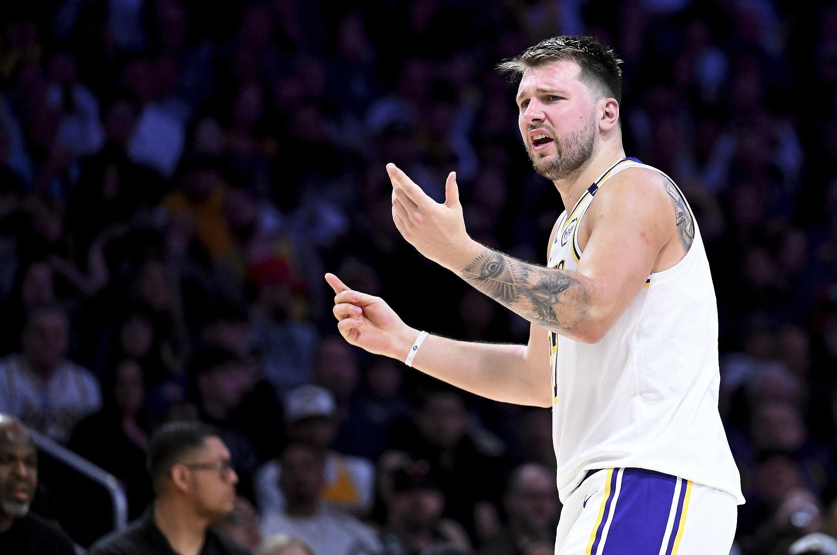 探秘NBA：开赛至今十大震惊事件全解析，本赛季NBA最令人瞠目结舌的十大时刻