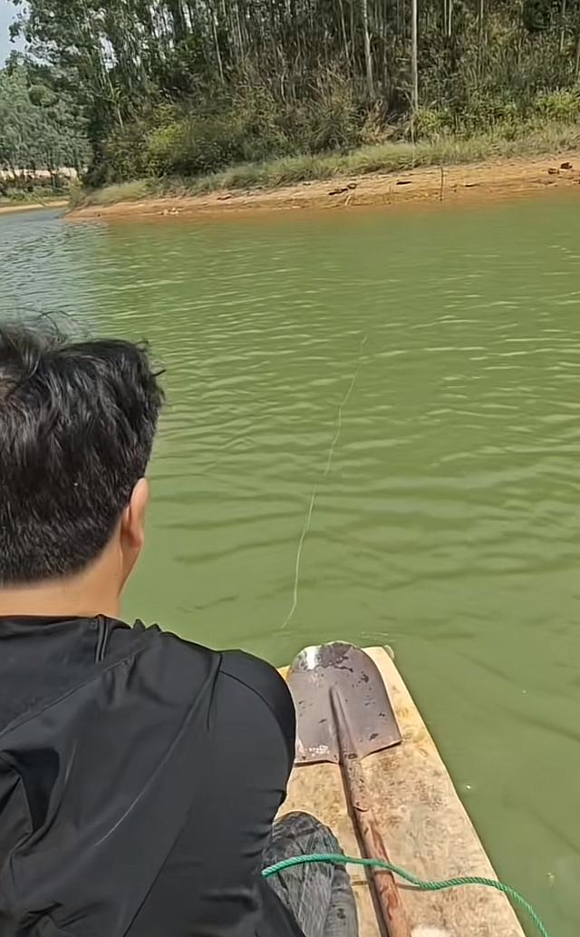 “华南F3”祭祖大场面：悬崖攀爬、水路跋涉，科技助力显温情