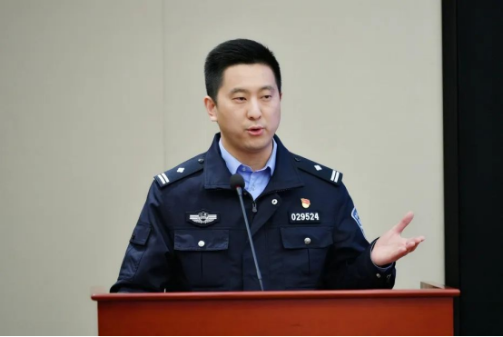 无锡多支部书记党课：展现公安精神风采