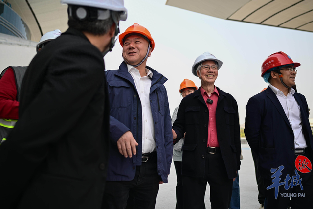 探秘十五运会奥体中心改造：飘逸造型与实用空间并存 十五运会奥体中心改造：难与美并存的建筑奇迹