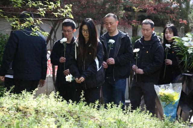 清明祭英烈，岳阳街道党员群众缅怀吴光田烈士