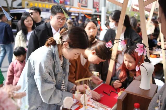 豫园非遗春游会：沉浸式体验传统文化魅力