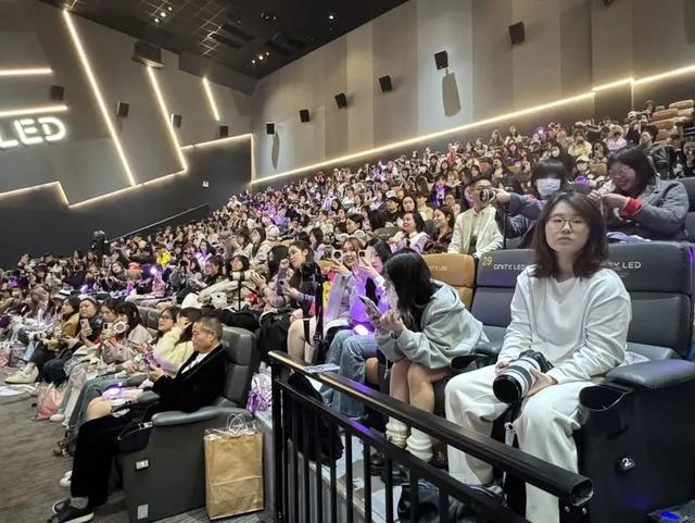 宝山电影路演：不说话的爱开启特殊群体被看见的窗口 不说话的爱路演：张艺兴携主创传递温暖，唤起社会对特殊群体关爱