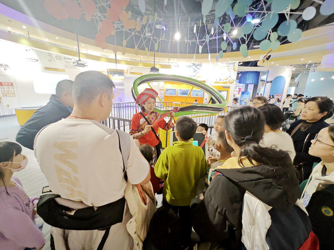 广西17家科技馆“三月三”科普大联动，惠及超11万人！ 广西17家科技馆“三月三”科普活动，科技与民族文化碰撞出火花