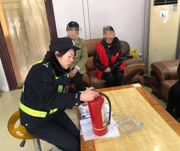 桐柏社区辅警黄芳：跨越山海，守护一方平安，远嫁辅警黄芳：用爱与坚守守护桐柏社区