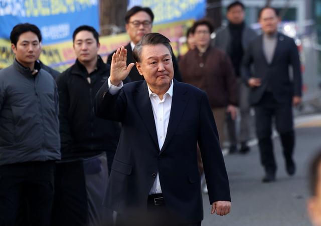 重磅！韩国尹锡悦弹劾案今日宣判，命运几何？，韩国尹锡悦弹劾案宣判，社会裂痕能否弥合？