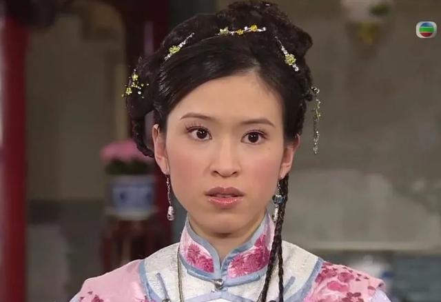 从TVB“御用丫鬟”到摆摊老板娘，陈思齐的人生新赛道，当明星光环褪去，TVB艺人们的别样谋生路