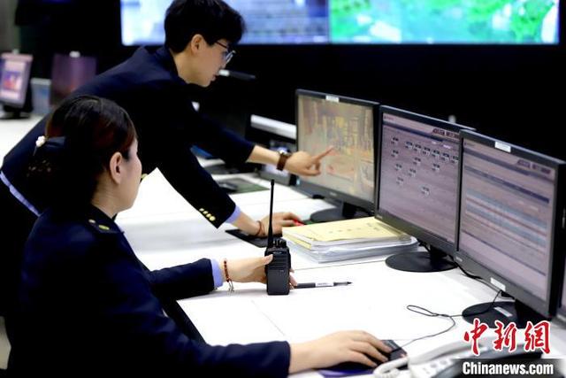 拉萨车站“数字哨兵”：守护高原旅客出行路，“95后”张晶：用坚守照亮拉萨铁路枢纽