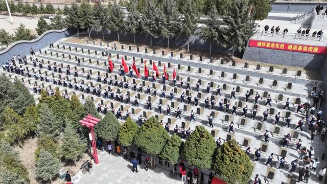 徒步 108 里，这场“行走的思政课”意义非凡