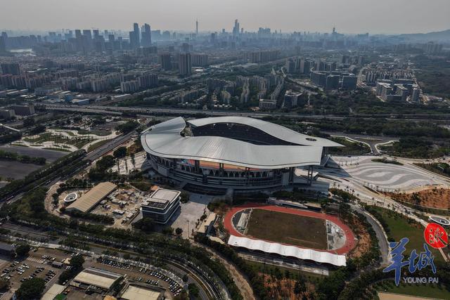 探秘十五运会奥体中心改造：飘逸造型与实用空间并存 十五运会奥体中心改造：难与美并存的建筑奇迹
