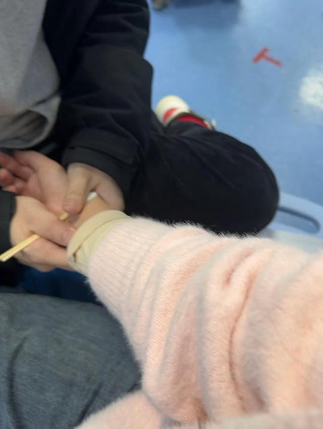 追剧追进医院！苦尽柑来遇见你大结局引发的健康危机，苦尽柑来遇见你太好哭，女子追剧哭出呼吸性碱中毒