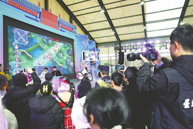 游戏“代肝”：灰色产业的困局与未来，探秘游戏“代肝”：低价竞争与监管难题